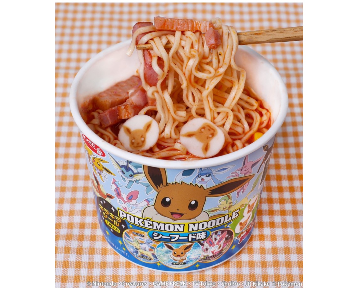 Your favorite anime is here, now with its own ramen! Seafood is a popular type of instant ramen in Japan, and this one comes with Eevee kamaboko (fish cakes) inside! And on top of that, it even comes with a special Pokémon collector's sticker inside! Eevee gives their stamp of approval!    